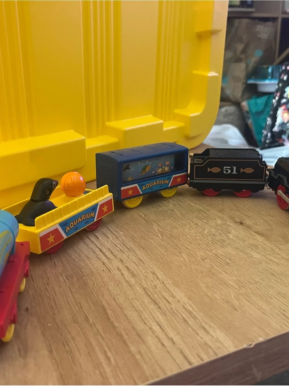 Thomas & Friends 51 Aquarium Train Set - Blue & Yellow